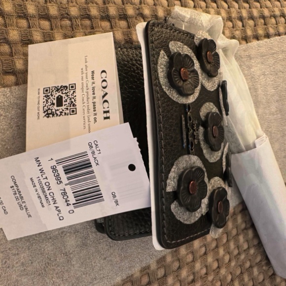 Black Coach Wallet Tea Roses with Chain - Picture 8 of 8